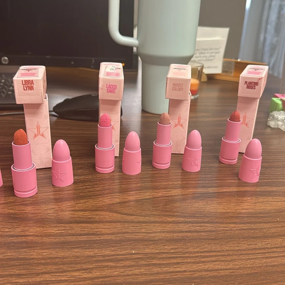 Jeffree star lipstick velvet-1 giveaway item